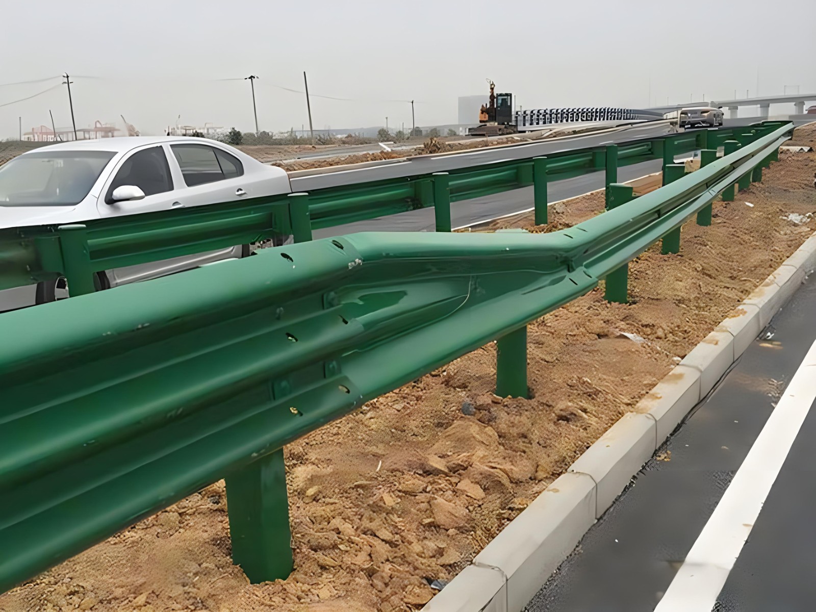 株洲高速波形护栏板日常维护方案确保道路安全新举措
